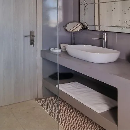 Villa Ibti, 6 Bedrooms, 20m Private Pool Sea View *