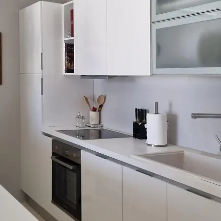 Ibti, 6 Bedrooms, 20m Private Pool Sea View Galissas
