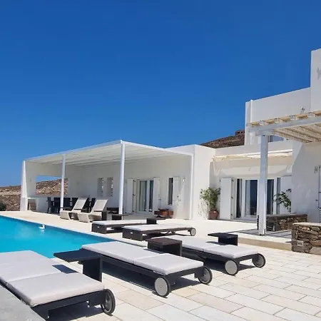 Ibti, 6 Bedrooms, 20m Private Pool Sea View Galissas