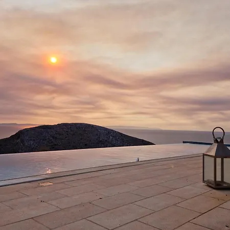 Villa Ibti, 6 Bedrooms, 20m Private Pool Sea View *