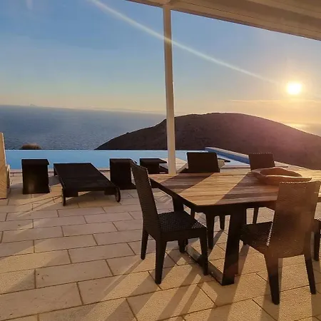 Villa Ibti, 6 Bedrooms, 20m Private Pool Sea View Galissas