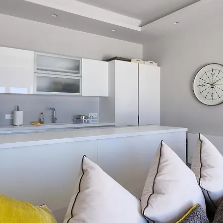 Ibti, 6 Bedrooms, 20m Private Pool Sea View Villa Galissas