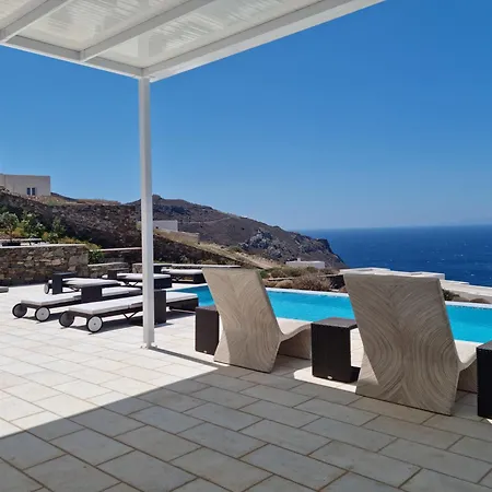 Ibti, 6 Bedrooms, 20m Private Pool Sea View * Galissas